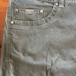 Kuhl lightweight cargo pants. Only worn once. 36x30